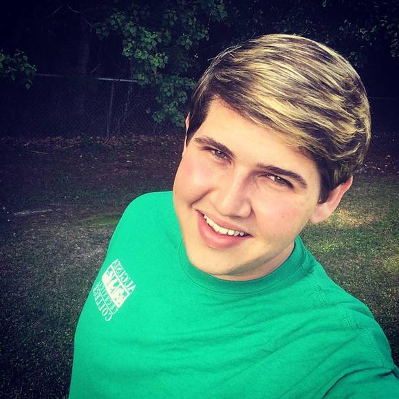 Meet your Posher, Aaron - Picture 1 of 1